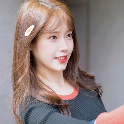 踉跄的女孩